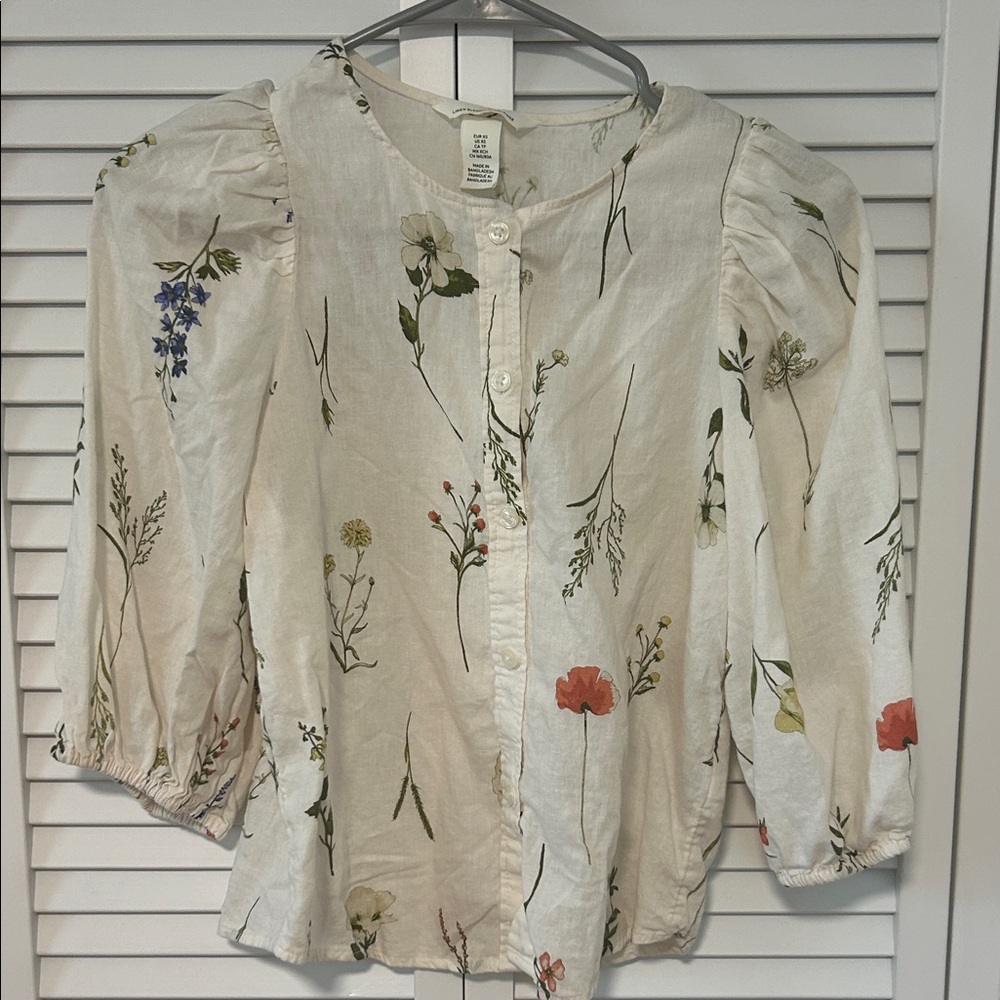 H&M Cream Floral Blouse with Button-Up Design